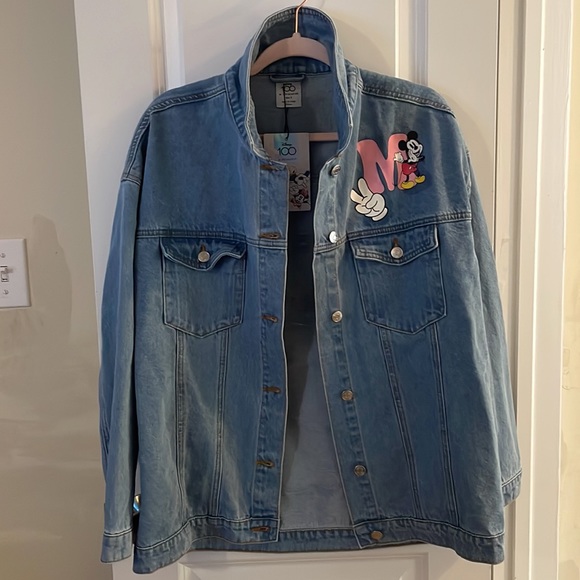 🆕 RARE Disney 100th Anniversary Ltd. Ed Mickey & Friends Oversize Denim Jacket - Picture 5 of 10